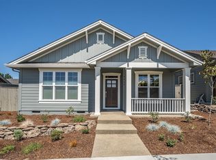 3817 Shamrock Dr, Medford, OR 97504