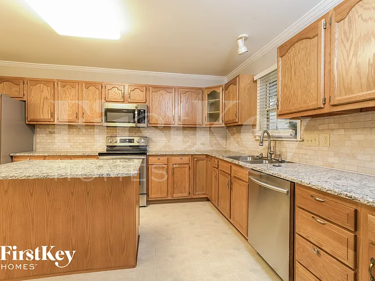 4767 Audrey Dr — Photo 7