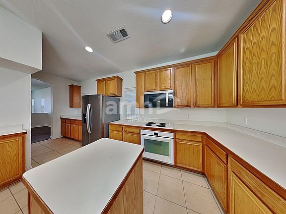 3rd image of 2619 Hopkins Dr