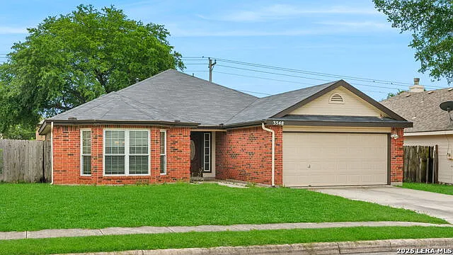 3 bed, 2.0 bath, 1824 sqft, $2,050 — Photo 3