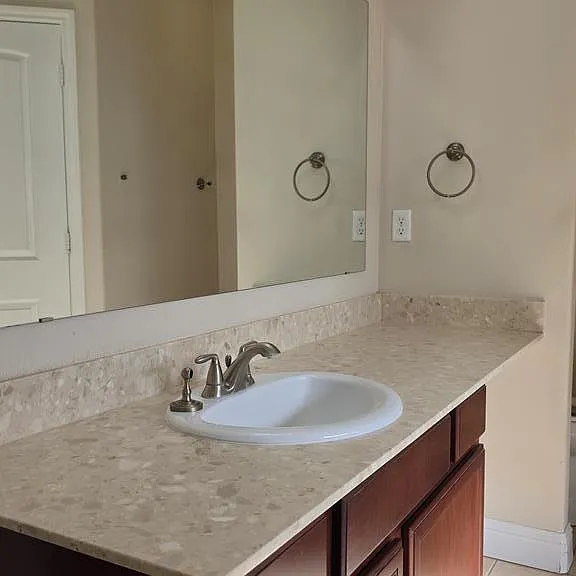 6011 Mile High Ln — Photo 8