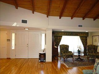 5th image of 5429 Corbin Ave