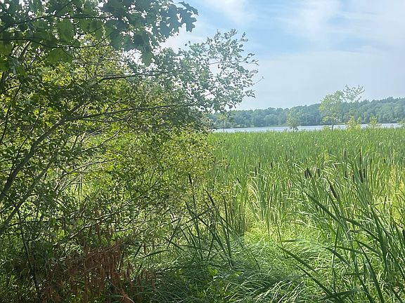 2nd image of 110 Travel Pond Lane