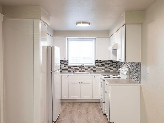 2nd image of 1133 Fortner St APT 8