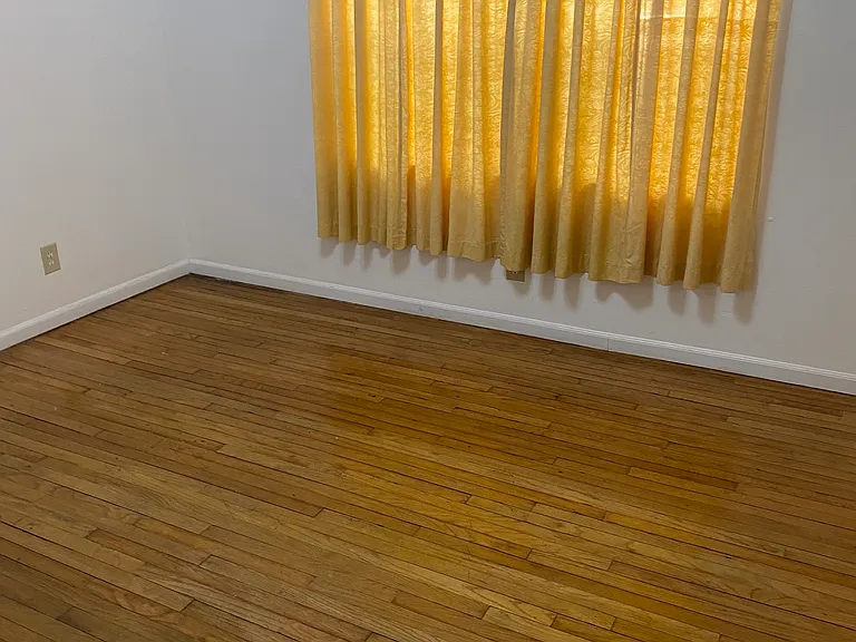 1588 NE 110th St #1 — Photo 17