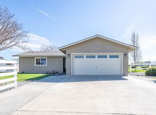 80181 Banks Ln, Hermiston, OR 97838