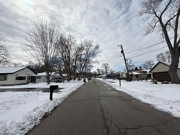 5th image of 3012 Oakwood Ave