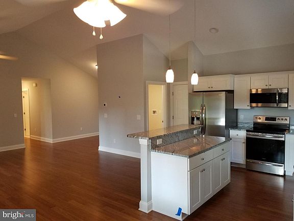 4th image of 34913 Preserve Ln
