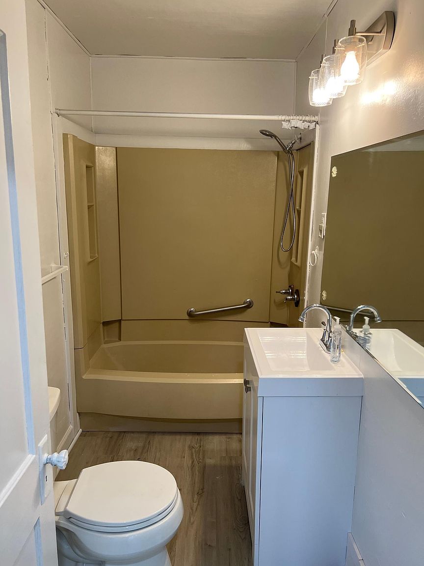 53 Massoit St, photo 4