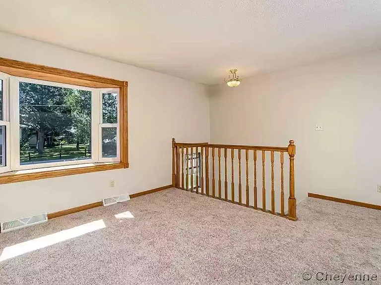 7202 Willshire Blvd — Photo 2
