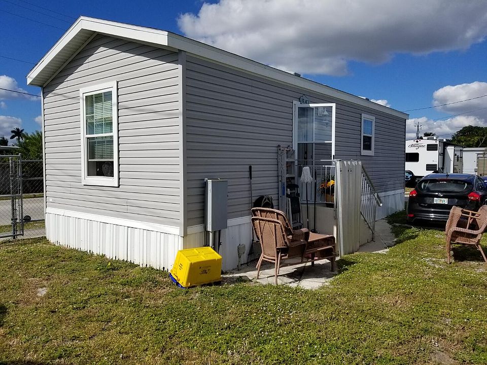 1st image of 1717 12th Ave S Lot J1