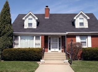 7330 W 62nd St, Summit, IL 60501