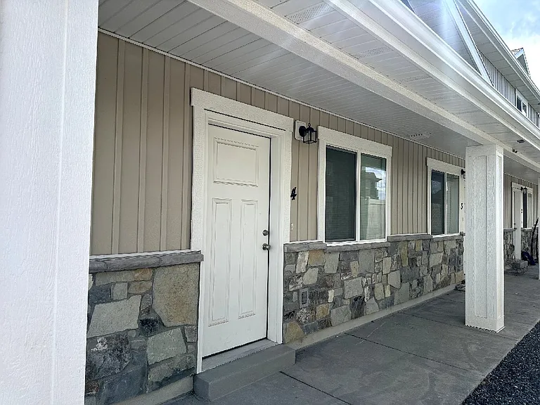 355 N 2650 W #4 — Photo 1