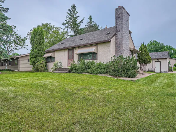 2415 Geneva Ave N, Oakdale, MN 55128