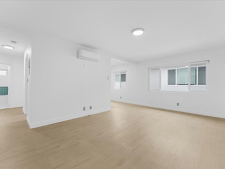 1st image of 1345 N Las Palmas Ave APT 9