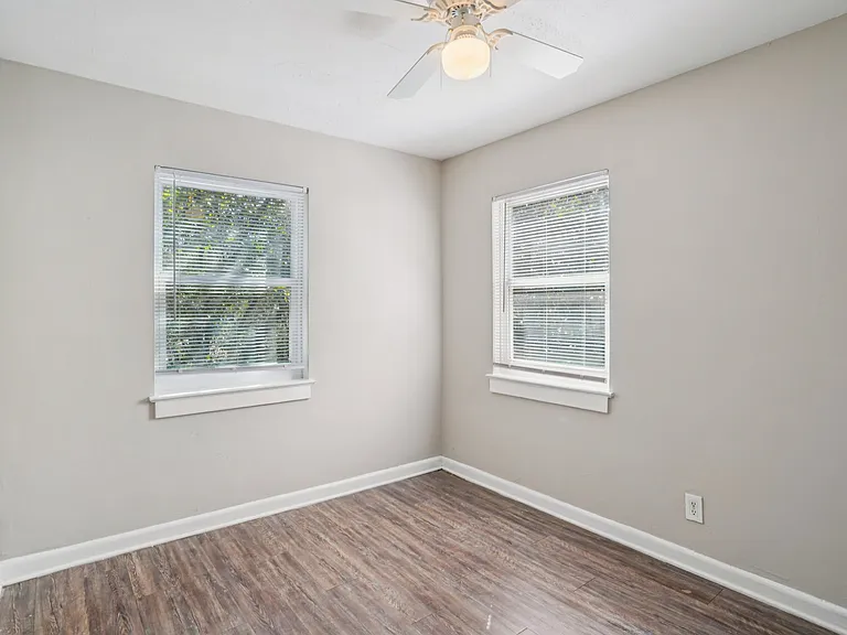Buckhead Townhomes and Gardens — Photo 36