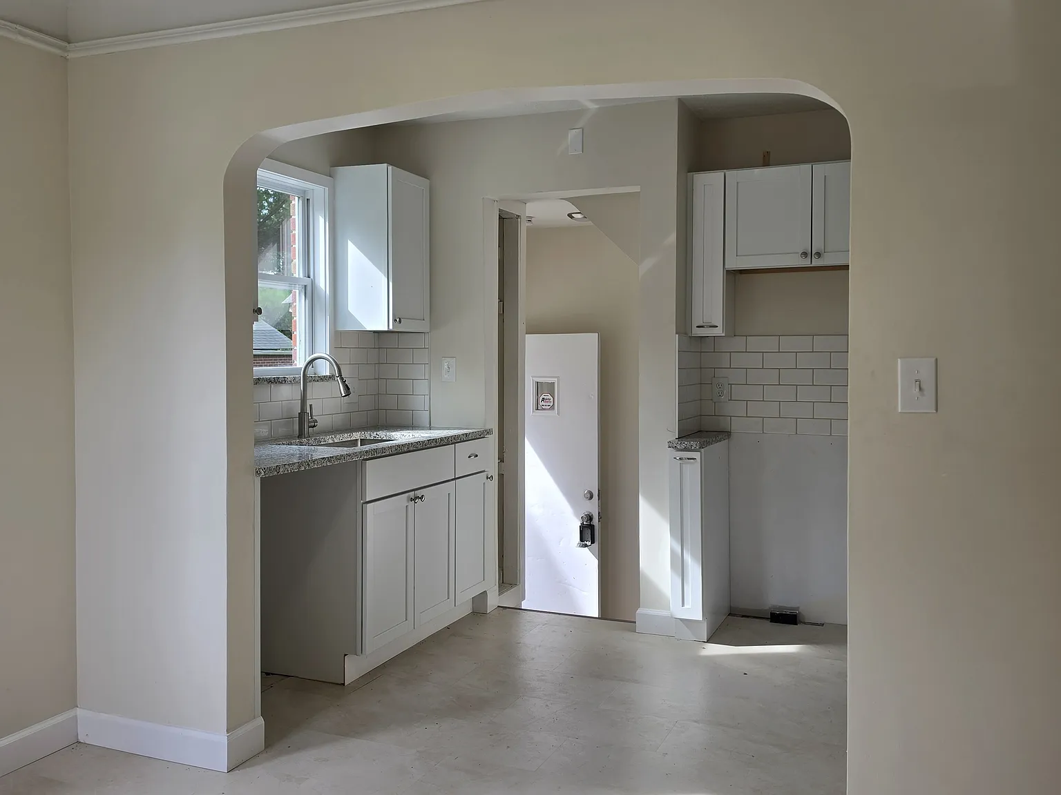 3 bed, 1432 sqft, $1,700 — Photo 3