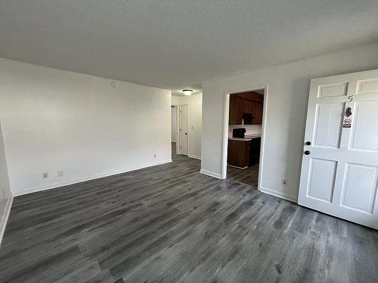 204 W Bernard Ave #5 — Photo 7