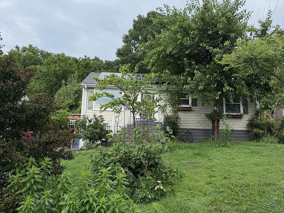 2nd image of 204 Sentinel Dr