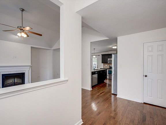 5th image of 5107 Fairmont Drive