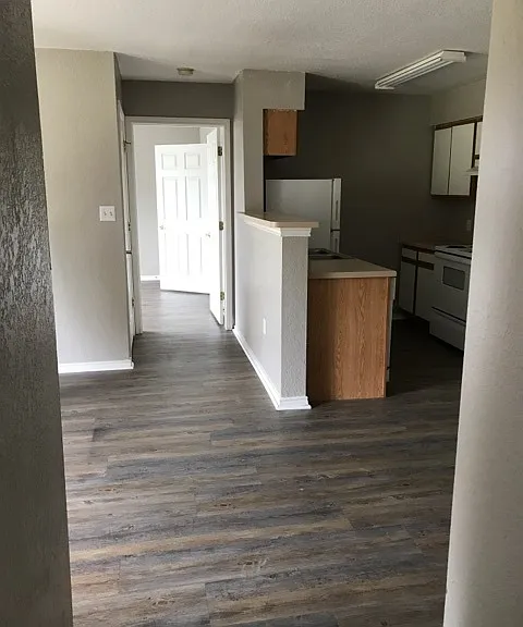 700 N 6th St — Photo 10