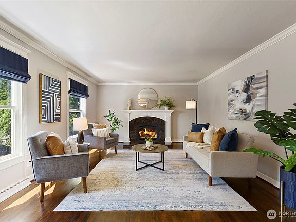 3rd image of 1118 Hayward Avenue