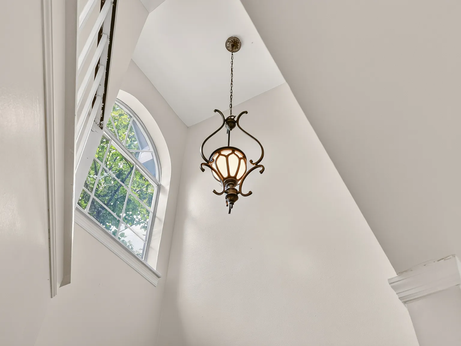 440 English Ivy Drive - - — Photo 2