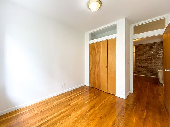 5th image of 631 E 11th St APT 4