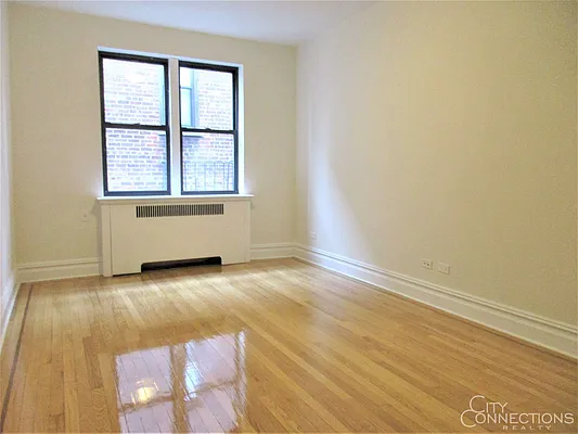 Rented by City Connections Realty | media 26