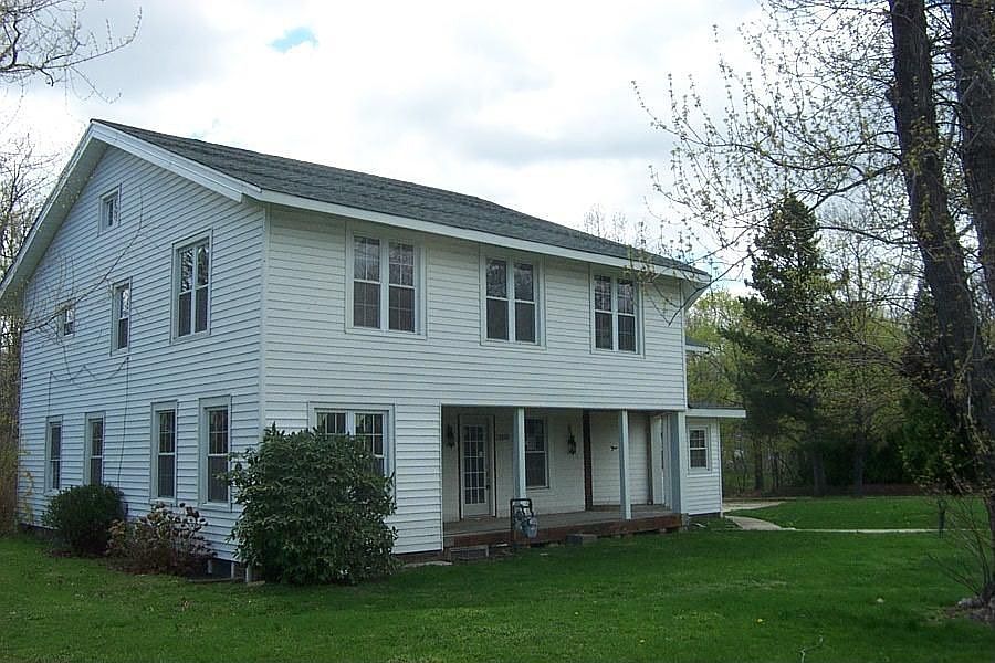 1st image of 28704 Cresthaven Dr