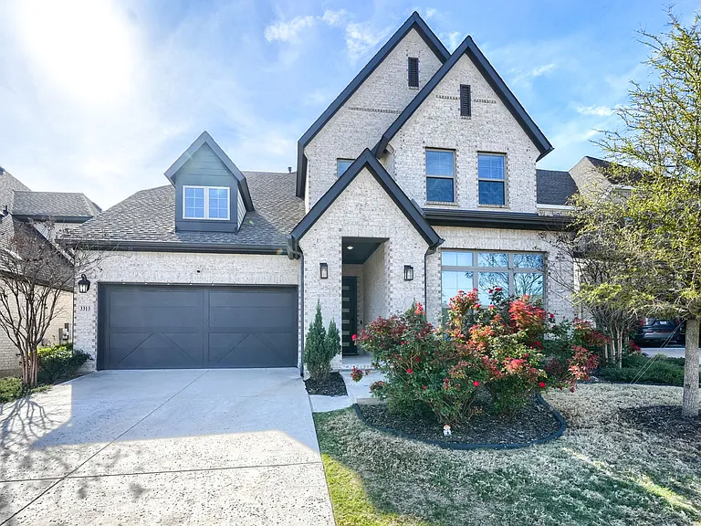 3313 Pillory Ln — Photo 1