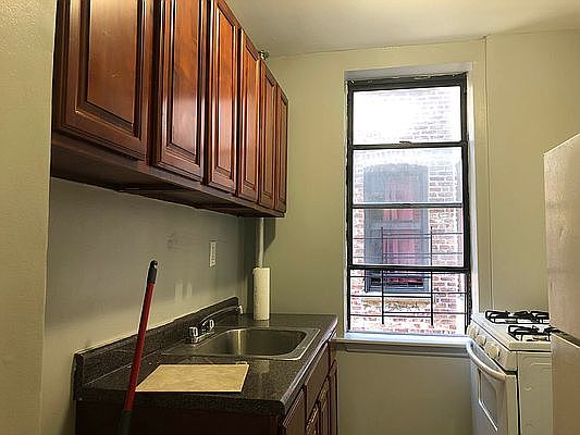 1st image of 230 W 141st St #A16