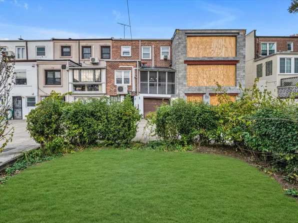 67-56 Exeter Street image 19 of 25