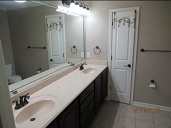 3rd image of 508 Ansley Ct #G
