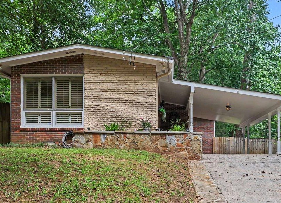 1st image of 2065 Plantation Ln