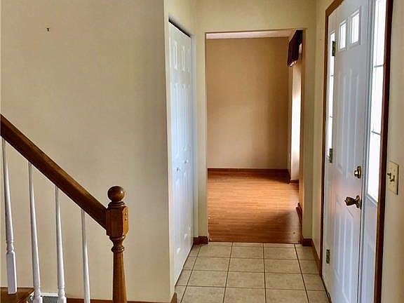 4th image of 136 Ben Bar Cir