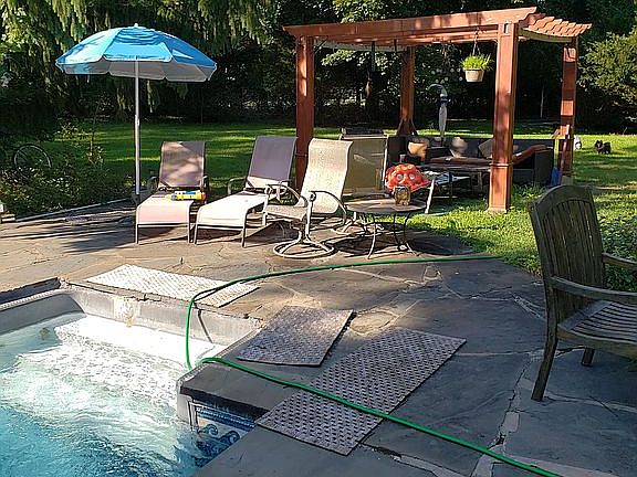 Steps to Pool