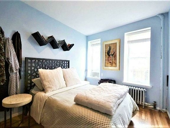 2nd image of 114 Christopher St APT 28