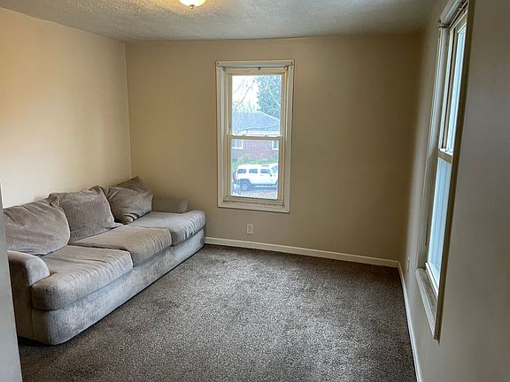 2nd image of 20 Franklin St #201