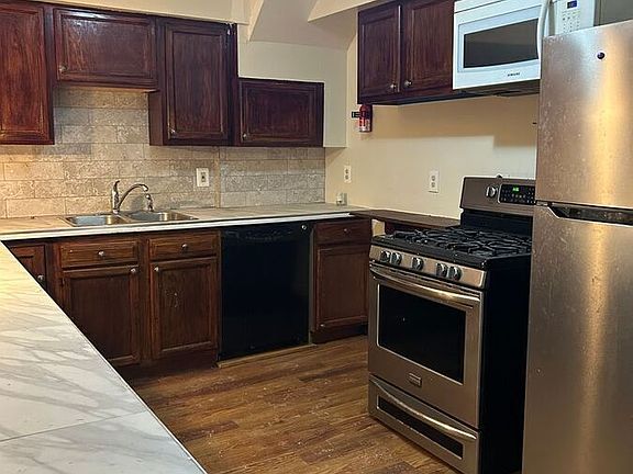 2nd image of 52 N 18th St #A