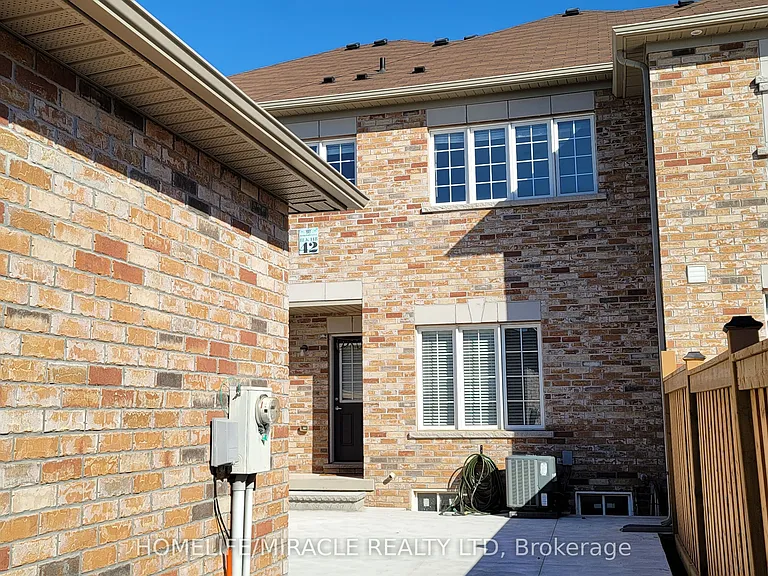 74 Hatton Ct — Photo 3