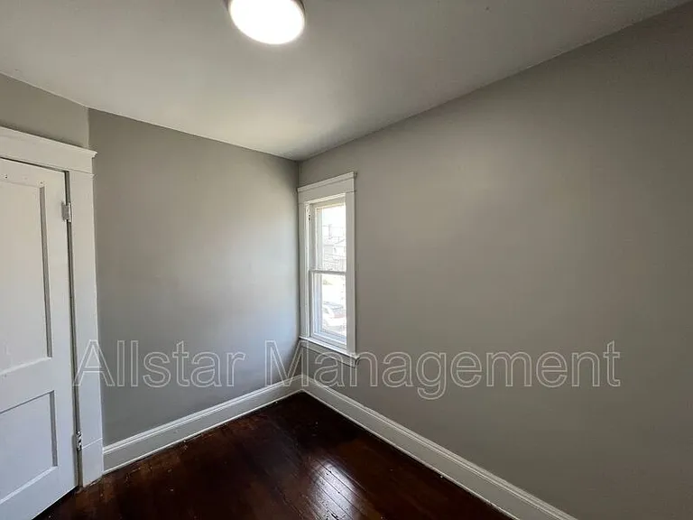 8203 Denison Ave #RIGHT SIDE — Photo 7