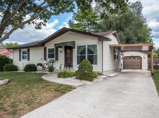 1122 State St, Collinsville, IL 62234