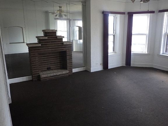 2nd image of 10625 S Calumet Ave