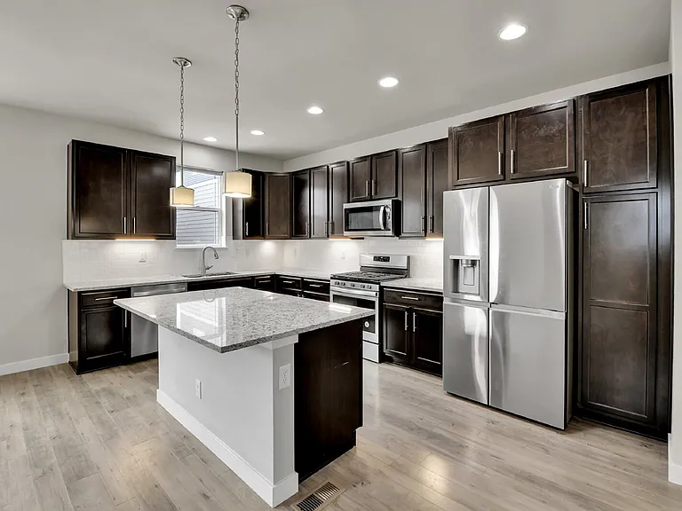 2350 S Troy Ct — Photo 8