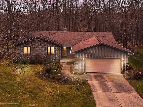 2nd image of 12703 Oneida Woods Trl