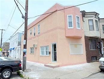 2nd image of 2152 Dorrance St