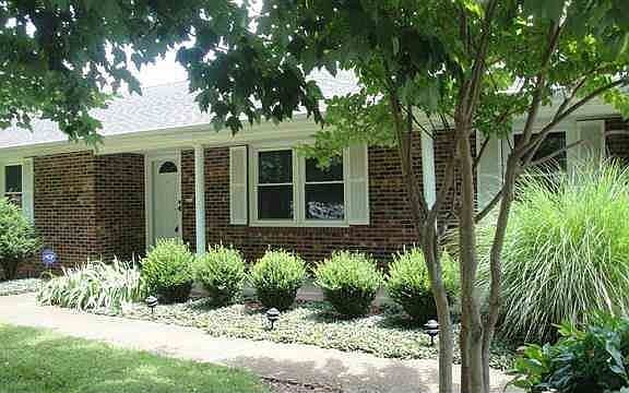 2nd image of 2528 Goldenrod Dr