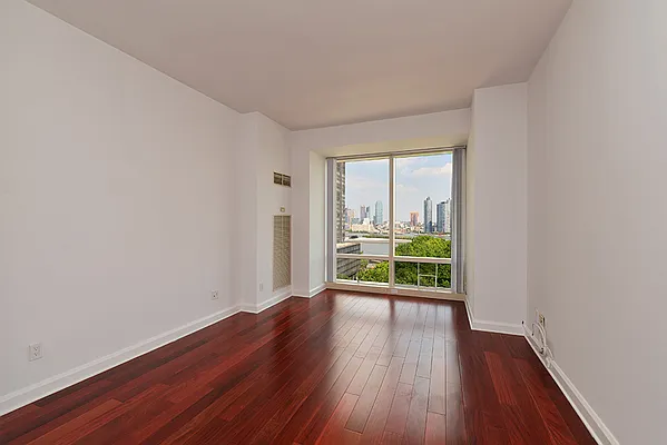 Sold by Trump International Realty | media 2