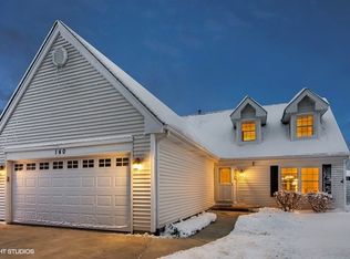 140 Filbert Dr, Streamwood, IL 60107